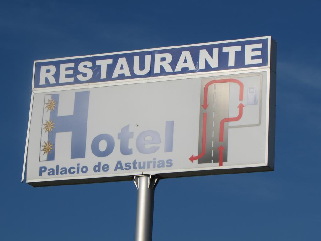 Hotel Palacio De Asturias Oviedo Exteriör bild